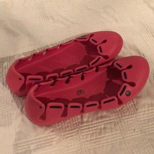 Pink crocs